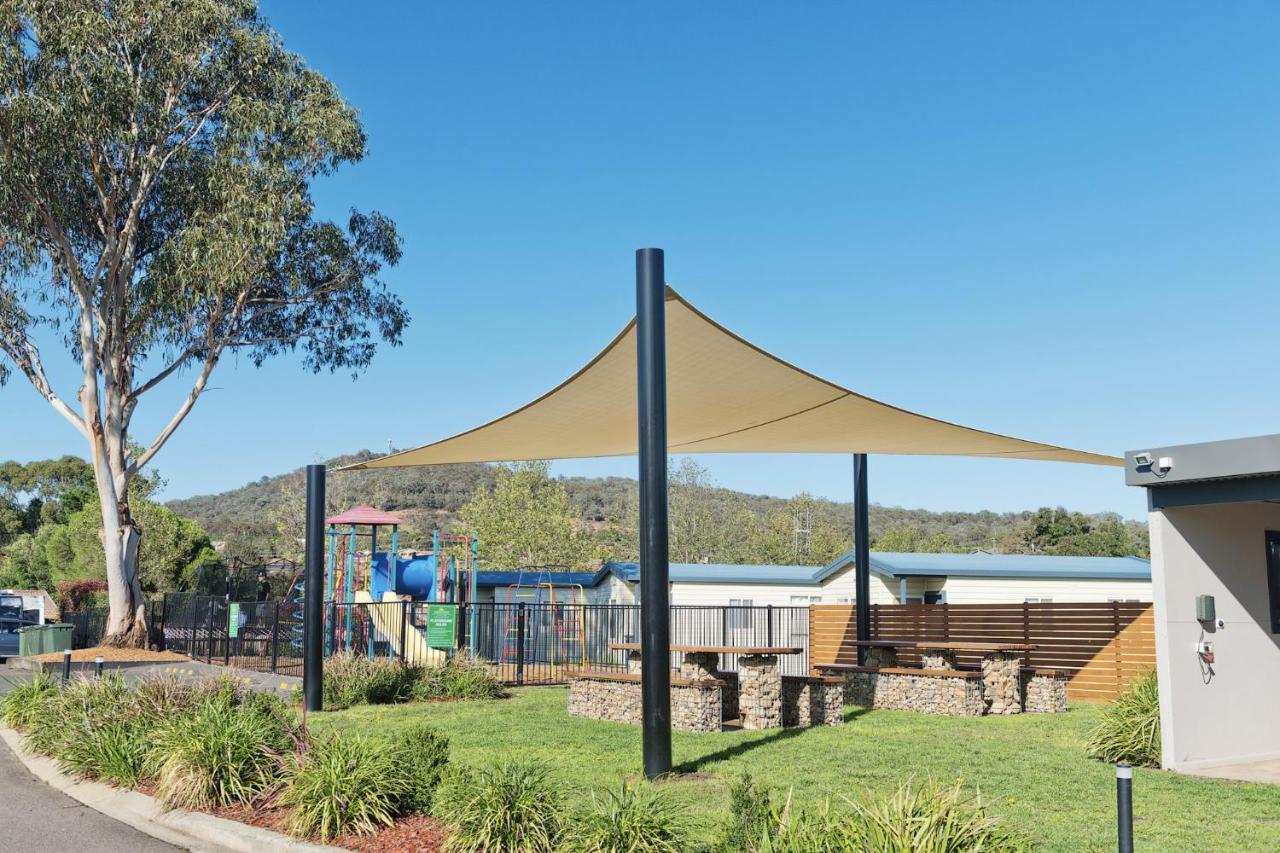Crestview Tourist Park Holiday park